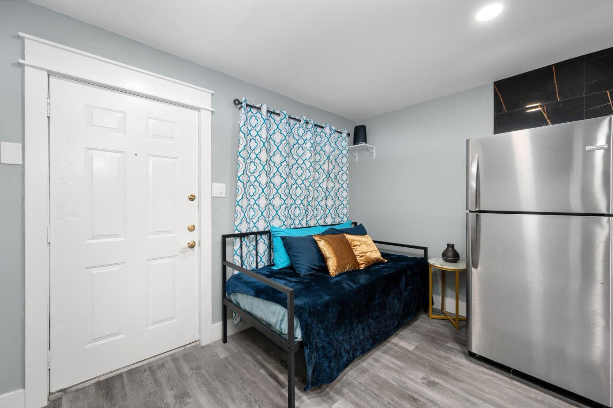 휴스턴 Warm Heights 2Br With Pool & Free Parking 아파트 외부 사진