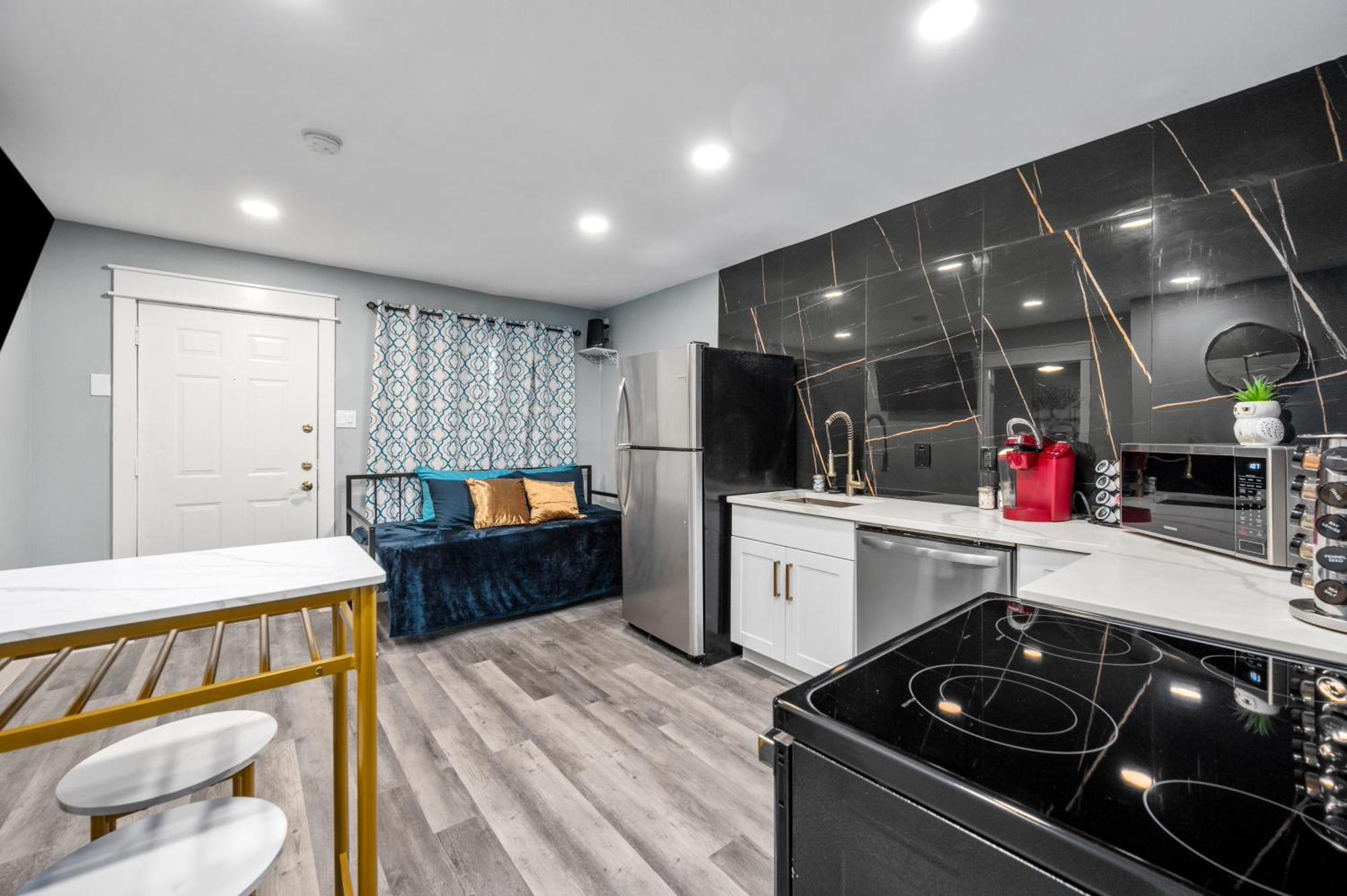 휴스턴 Warm Heights 2Br With Pool & Free Parking 아파트 외부 사진